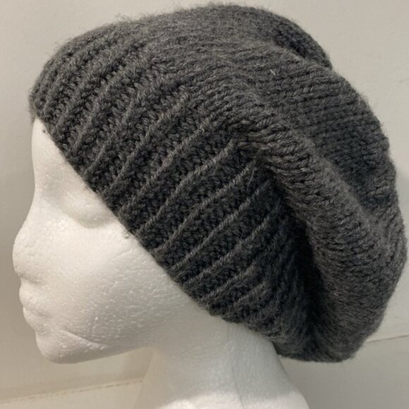 Grey knitted beanie hat - Picture 6 of 11